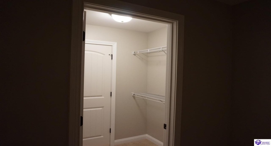 Deerfield Hills Road, Elizabethtown, Kentucky 42701, ,4 BathroomsBathrooms,For Sale,Deerfield Hills Road,HK24004098