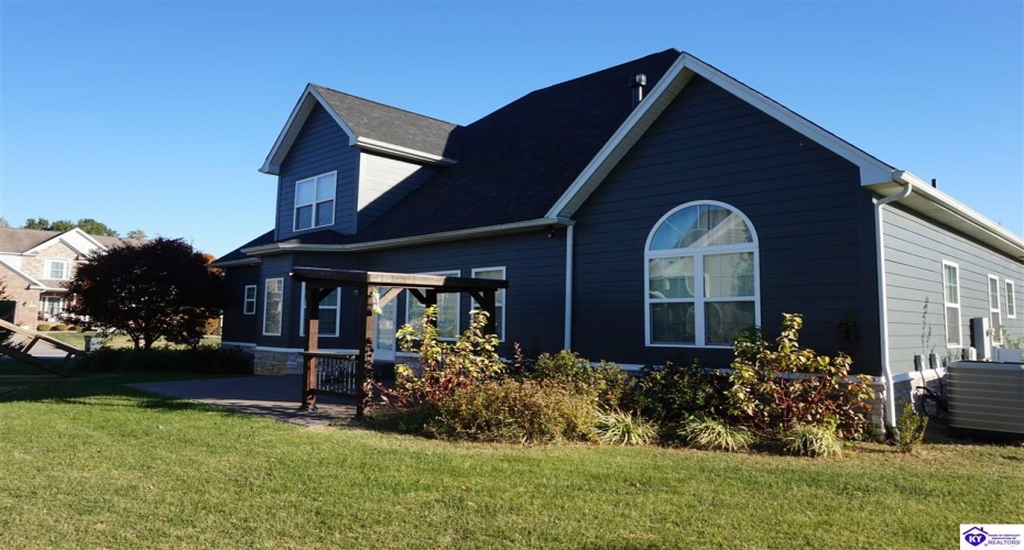 Deerfield Hills Road, Elizabethtown, Kentucky 42701, ,4 BathroomsBathrooms,For Sale,Deerfield Hills Road,HK24004098