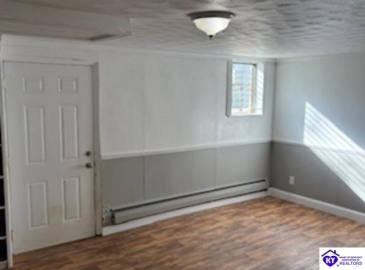 Commanche Drive, Elizabethtown, Kentucky 42701, ,2 BathroomsBathrooms,For Sale,Commanche Drive,HK24004105