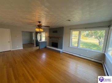 Commanche Drive, Elizabethtown, Kentucky 42701, ,2 BathroomsBathrooms,For Sale,Commanche Drive,HK24004105