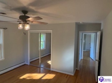 Commanche Drive, Elizabethtown, Kentucky 42701, ,2 BathroomsBathrooms,For Sale,Commanche Drive,HK24004105