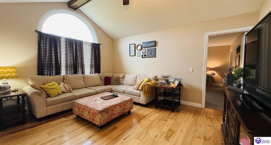 Ky Rea Road, Greensburg, Kentucky 42743, ,2 BathroomsBathrooms,For Sale,Ky Rea Road,HK24004100