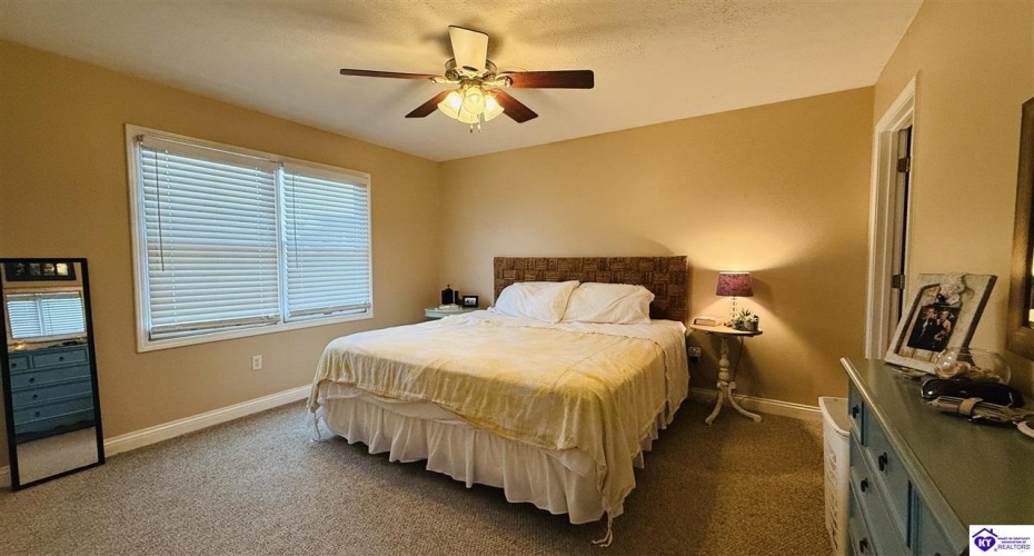 Ky Rea Road, Greensburg, Kentucky 42743, ,2 BathroomsBathrooms,For Sale,Ky Rea Road,HK24004100