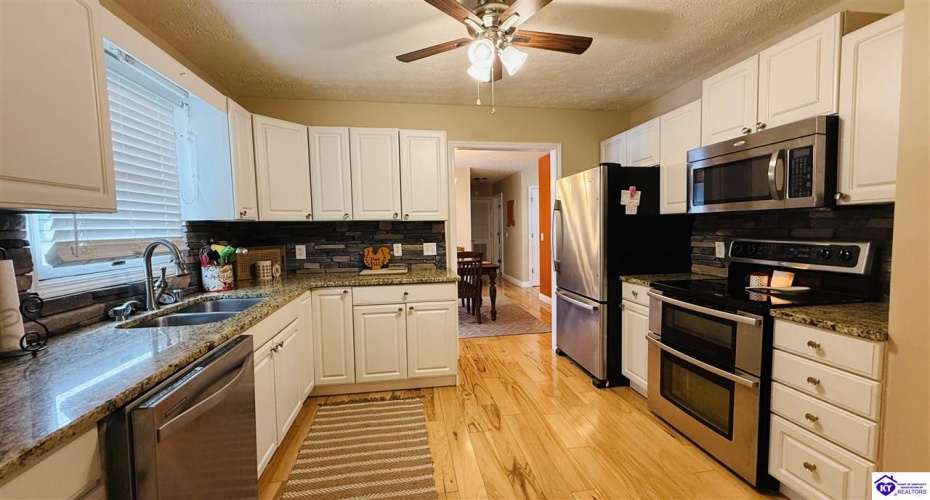 Ky Rea Road, Greensburg, Kentucky 42743, ,2 BathroomsBathrooms,For Sale,Ky Rea Road,HK24004100