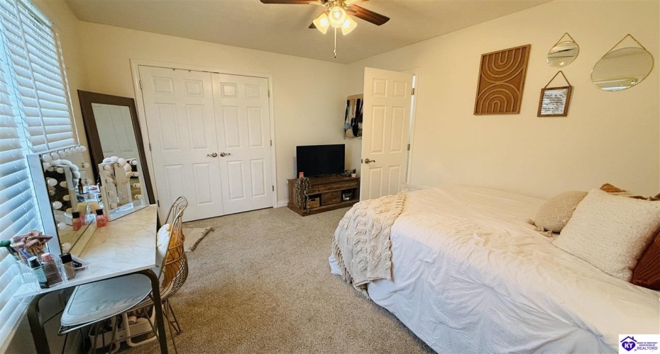 Ky Rea Road, Greensburg, Kentucky 42743, ,2 BathroomsBathrooms,For Sale,Ky Rea Road,HK24004100