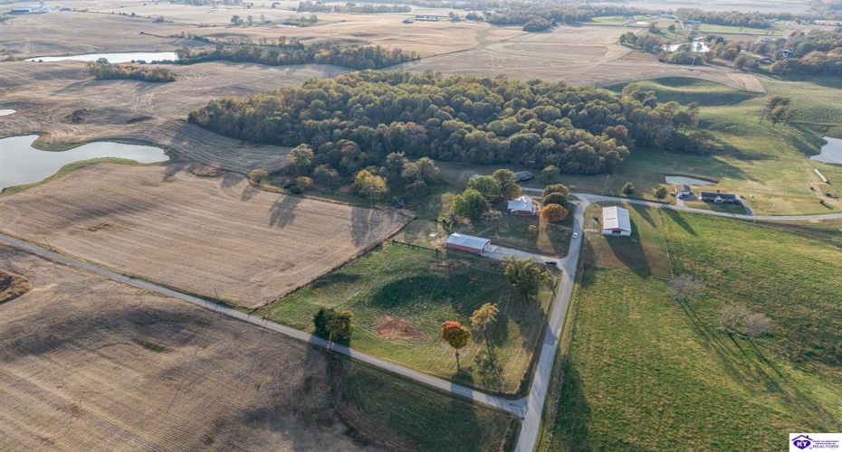 Country Lane, Magnolia, Kentucky 42757, ,2 BathroomsBathrooms,For Sale,Country Lane,HK24004101