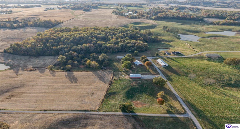 Country Lane, Magnolia, Kentucky 42757, ,2 BathroomsBathrooms,For Sale,Country Lane,HK24004101