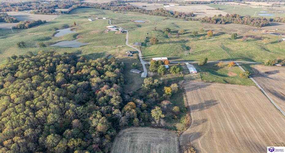 Country Lane, Magnolia, Kentucky 42757, ,2 BathroomsBathrooms,For Sale,Country Lane,HK24004101