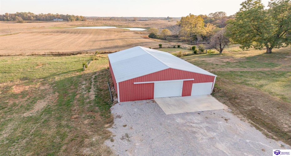 Country Lane, Magnolia, Kentucky 42757, ,2 BathroomsBathrooms,For Sale,Country Lane,HK24004101