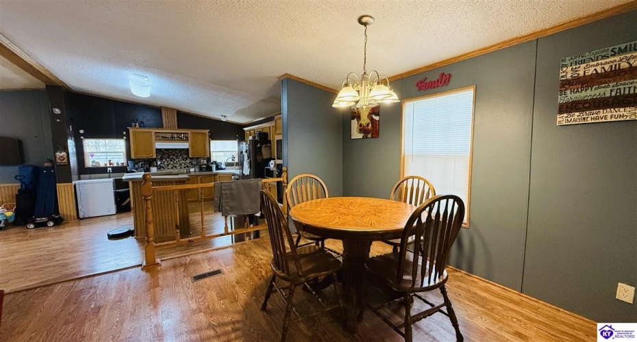 Miller Road, Campbellsville, Kentucky 42718, ,2 BathroomsBathrooms,For Sale,Miller Road,HK24004102