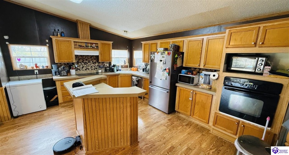 Miller Road, Campbellsville, Kentucky 42718, ,2 BathroomsBathrooms,For Sale,Miller Road,HK24004102