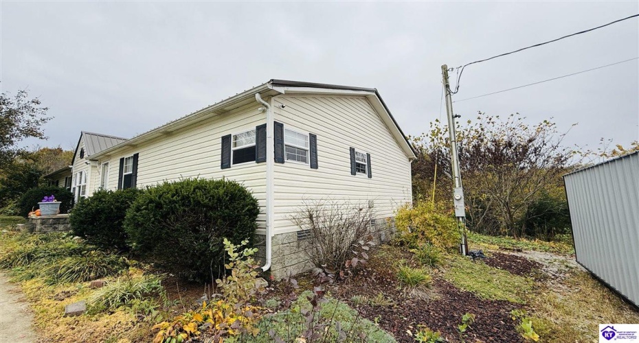 Miller Road, Campbellsville, Kentucky 42718, ,2 BathroomsBathrooms,For Sale,Miller Road,HK24004102