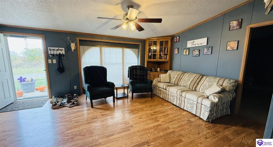 Miller Road, Campbellsville, Kentucky 42718, ,2 BathroomsBathrooms,For Sale,Miller Road,HK24004102