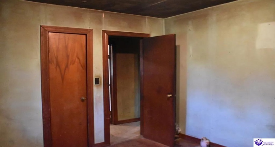 Battle Training Road, Elizabethtown, Kentucky 42701, ,1 BathroomBathrooms,For Sale,Battle Training Road,HK24004103