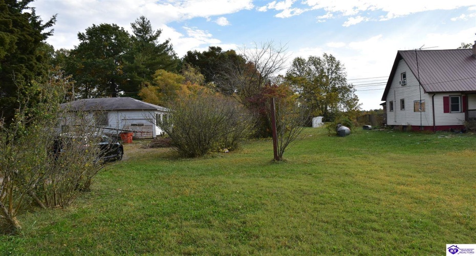 Battle Training Road, Elizabethtown, Kentucky 42701, ,1 BathroomBathrooms,For Sale,Battle Training Road,HK24004103