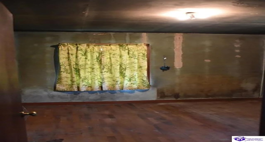 Battle Training Road, Elizabethtown, Kentucky 42701, ,1 BathroomBathrooms,For Sale,Battle Training Road,HK24004103