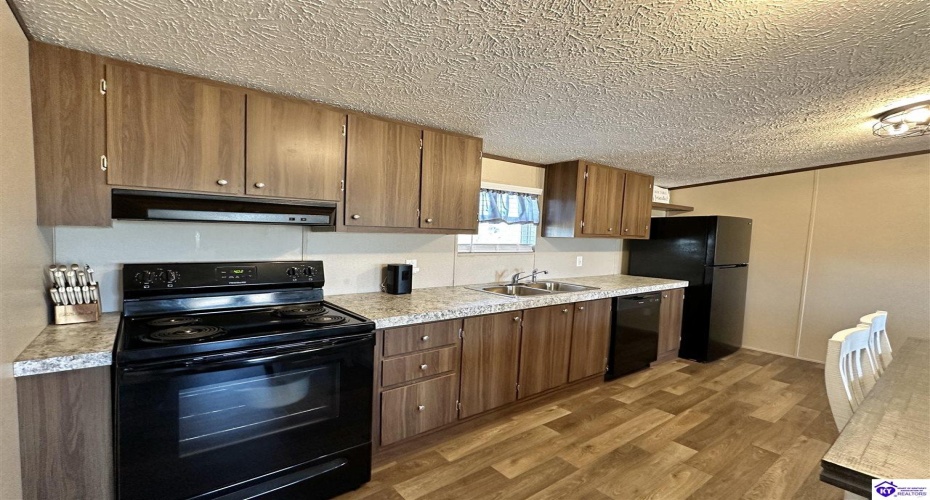 Buck Watson Road, Columbia, Kentucky 42728, ,2 BathroomsBathrooms,For Sale,Buck Watson Road,HK24004108