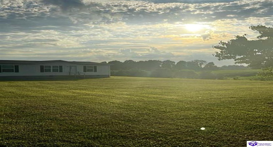 Buck Watson Road, Columbia, Kentucky 42728, ,2 BathroomsBathrooms,For Sale,Buck Watson Road,HK24004108