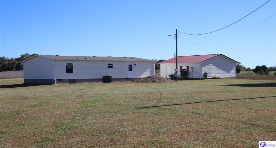 Buck Watson Road, Columbia, Kentucky 42728, ,2 BathroomsBathrooms,For Sale,Buck Watson Road,HK24004108