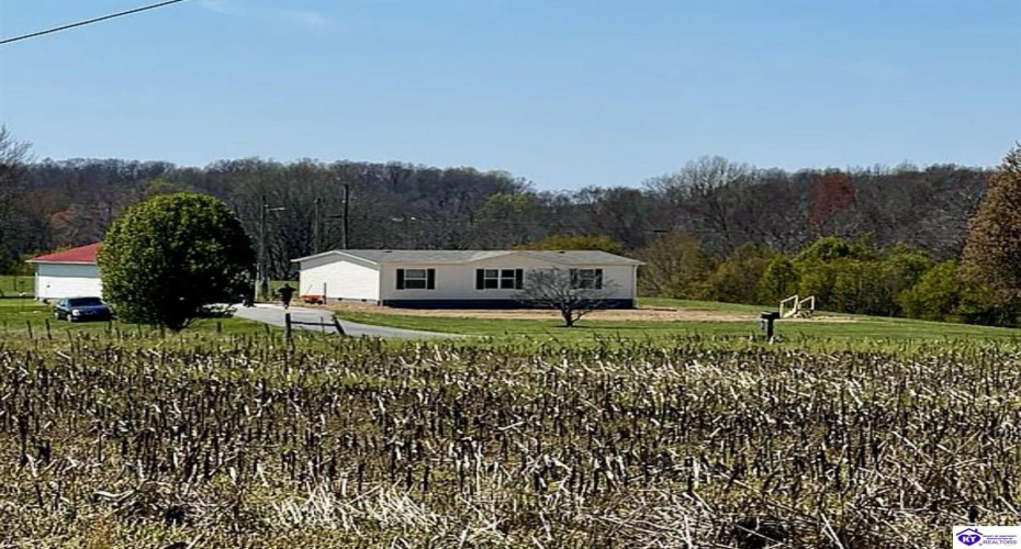 Buck Watson Road, Columbia, Kentucky 42728, ,2 BathroomsBathrooms,For Sale,Buck Watson Road,HK24004108