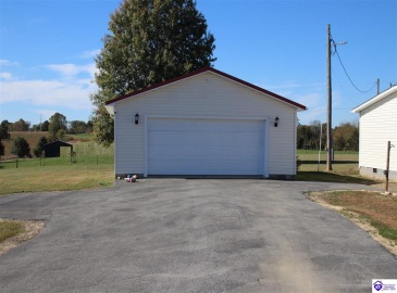 Buck Watson Road, Columbia, Kentucky 42728, ,2 BathroomsBathrooms,For Sale,Buck Watson Road,HK24004108