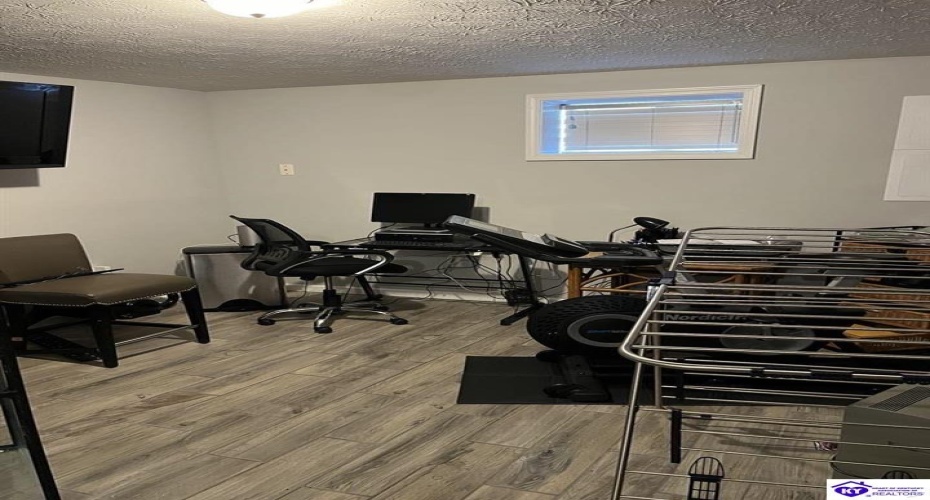 Hill Street, Vine Grove, Kentucky 40160, ,3 BathroomsBathrooms,For Sale,Hill Street,HK24003182