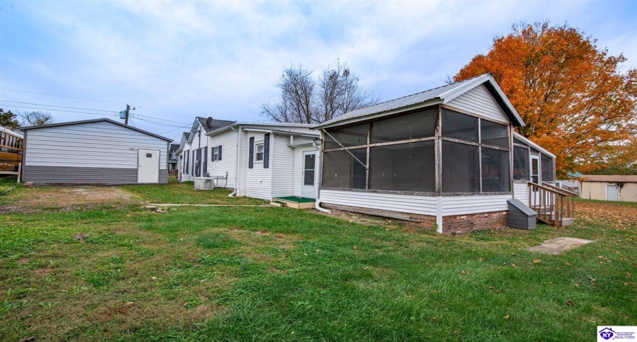 High Street, Vine Grove, Kentucky 40175, ,2 BathroomsBathrooms,For Sale,High Street,HK24004111