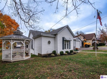 High Street, Vine Grove, Kentucky 40175, ,2 BathroomsBathrooms,For Sale,High Street,HK24004111 High Street, Vine Grove, Kentucky 40175, ,2 BathroomsBathrooms,For Sale,High Street,HK24004111