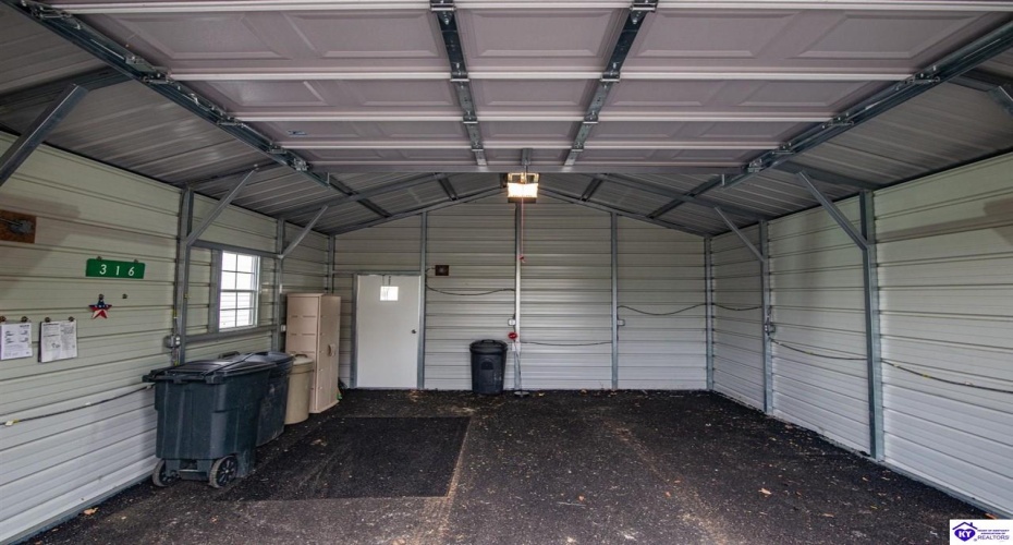 High Street, Vine Grove, Kentucky 40175, ,2 BathroomsBathrooms,For Sale,High Street,HK24004111