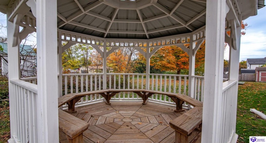 High Street, Vine Grove, Kentucky 40175, ,2 BathroomsBathrooms,For Sale,High Street,HK24004111