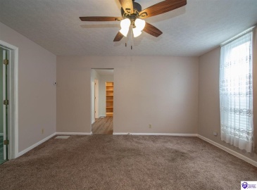 High Street, Vine Grove, Kentucky 40175, ,2 BathroomsBathrooms,For Sale,High Street,HK24004111 High Street, Vine Grove, Kentucky 40175, ,2 BathroomsBathrooms,For Sale,High Street,HK24004111