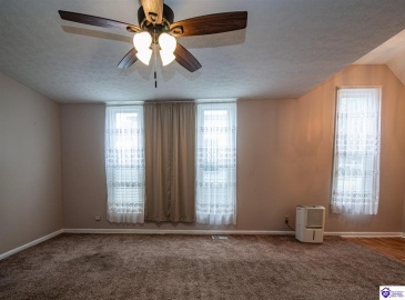 High Street, Vine Grove, Kentucky 40175, ,2 BathroomsBathrooms,For Sale,High Street,HK24004111 High Street, Vine Grove, Kentucky 40175, ,2 BathroomsBathrooms,For Sale,High Street,HK24004111