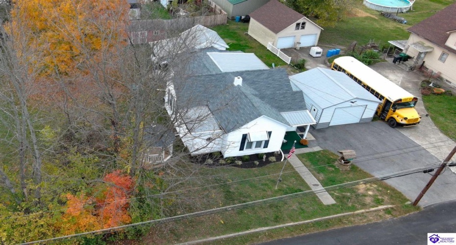 High Street, Vine Grove, Kentucky 40175, ,2 BathroomsBathrooms,For Sale,High Street,HK24004111