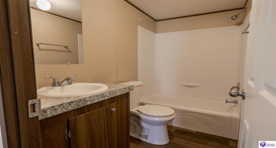 Riggs Street, Upton, Kentucky 42784, ,2 BathroomsBathrooms,For Sale,Riggs Street,HK24004117