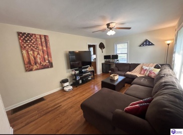 Village Drive, Elizabethtown, Kentucky 42701, ,2 BathroomsBathrooms,For Sale,Village Drive,HK24004118 Village Drive, Elizabethtown, Kentucky 42701, ,2 BathroomsBathrooms,For Sale,Village Drive,HK24004118