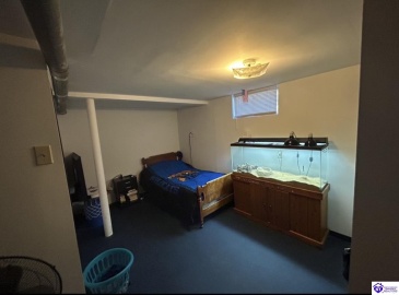 Village Drive, Elizabethtown, Kentucky 42701, ,2 BathroomsBathrooms,For Sale,Village Drive,HK24004118