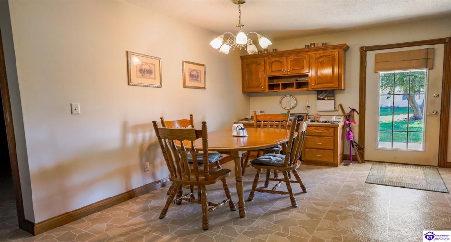 Carter Brothers Road, Hodgenville, Kentucky 42748, ,3 BathroomsBathrooms,For Sale,Carter Brothers Road,HK24004120