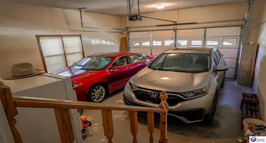 Carter Brothers Road, Hodgenville, Kentucky 42748, ,3 BathroomsBathrooms,For Sale,Carter Brothers Road,HK24004120