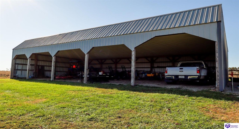 Carter Brothers Road, Hodgenville, Kentucky 42748, ,3 BathroomsBathrooms,For Sale,Carter Brothers Road,HK24004120