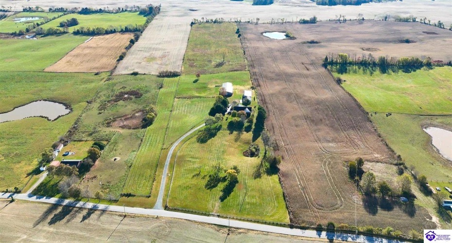 Carter Brothers Road, Hodgenville, Kentucky 42748, ,3 BathroomsBathrooms,For Sale,Carter Brothers Road,HK24004120