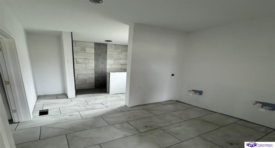 Ashwood Avenue, Elizabethtown, Kentucky 42701, ,4 BathroomsBathrooms,For Sale,Ashwood Avenue,HK24004122