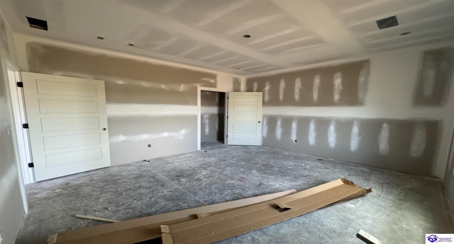 Ashwood Avenue, Elizabethtown, Kentucky 42701, ,4 BathroomsBathrooms,For Sale,Ashwood Avenue,HK24004122