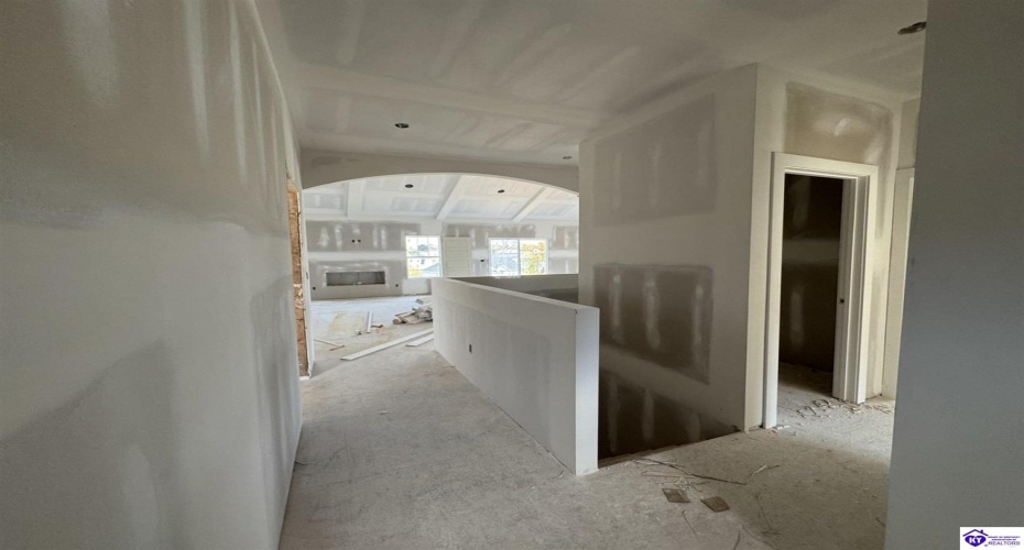 Ashwood Avenue, Elizabethtown, Kentucky 42701, ,4 BathroomsBathrooms,For Sale,Ashwood Avenue,HK24004122