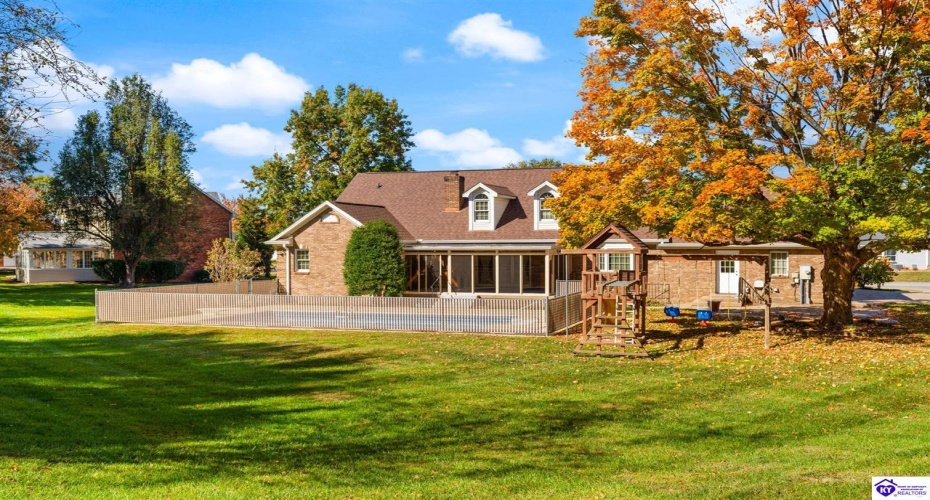 Maple Street, Elizabethtown, Kentucky 42701, ,5 BathroomsBathrooms,For Sale,Maple Street,HK24004123 Maple Street, Elizabethtown, Kentucky 42701, ,5 BathroomsBathrooms,For Sale,Maple Street,HK24004123