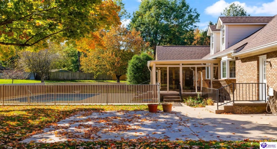 Maple Street, Elizabethtown, Kentucky 42701, ,5 BathroomsBathrooms,For Sale,Maple Street,HK24004123 Maple Street, Elizabethtown, Kentucky 42701, ,5 BathroomsBathrooms,For Sale,Maple Street,HK24004123