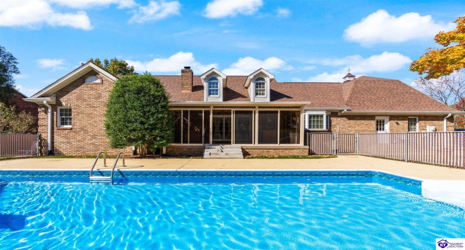 Maple Street, Elizabethtown, Kentucky 42701, ,5 BathroomsBathrooms,For Sale,Maple Street,HK24004123 Maple Street, Elizabethtown, Kentucky 42701, ,5 BathroomsBathrooms,For Sale,Maple Street,HK24004123