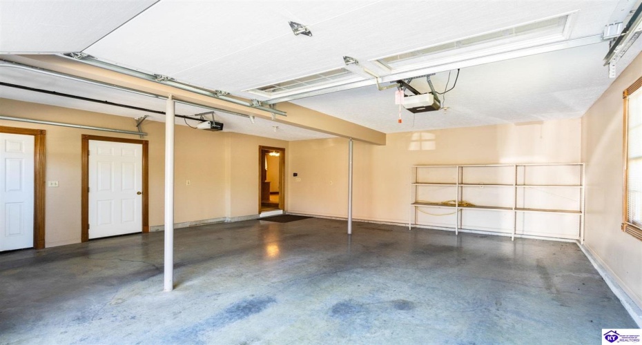 Maple Street, Elizabethtown, Kentucky 42701, ,5 BathroomsBathrooms,For Sale,Maple Street,HK24004123 Maple Street, Elizabethtown, Kentucky 42701, ,5 BathroomsBathrooms,For Sale,Maple Street,HK24004123