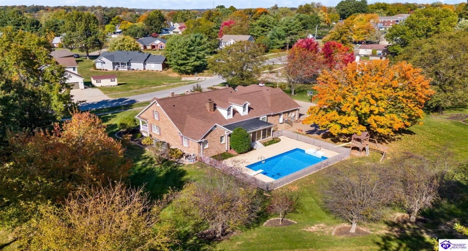 Maple Street, Elizabethtown, Kentucky 42701, ,5 BathroomsBathrooms,For Sale,Maple Street,HK24004123 Maple Street, Elizabethtown, Kentucky 42701, ,5 BathroomsBathrooms,For Sale,Maple Street,HK24004123