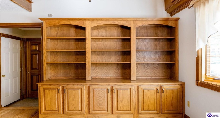 Maple Street, Elizabethtown, Kentucky 42701, ,5 BathroomsBathrooms,For Sale,Maple Street,HK24004123 Maple Street, Elizabethtown, Kentucky 42701, ,5 BathroomsBathrooms,For Sale,Maple Street,HK24004123