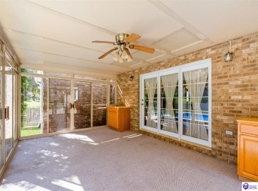 Maple Street, Elizabethtown, Kentucky 42701, ,5 BathroomsBathrooms,For Sale,Maple Street,HK24004123